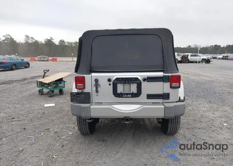 2009 Jeep Wrangler Unlimited Sahara from USA, damaged, VIN 1J4GA591X9L759880